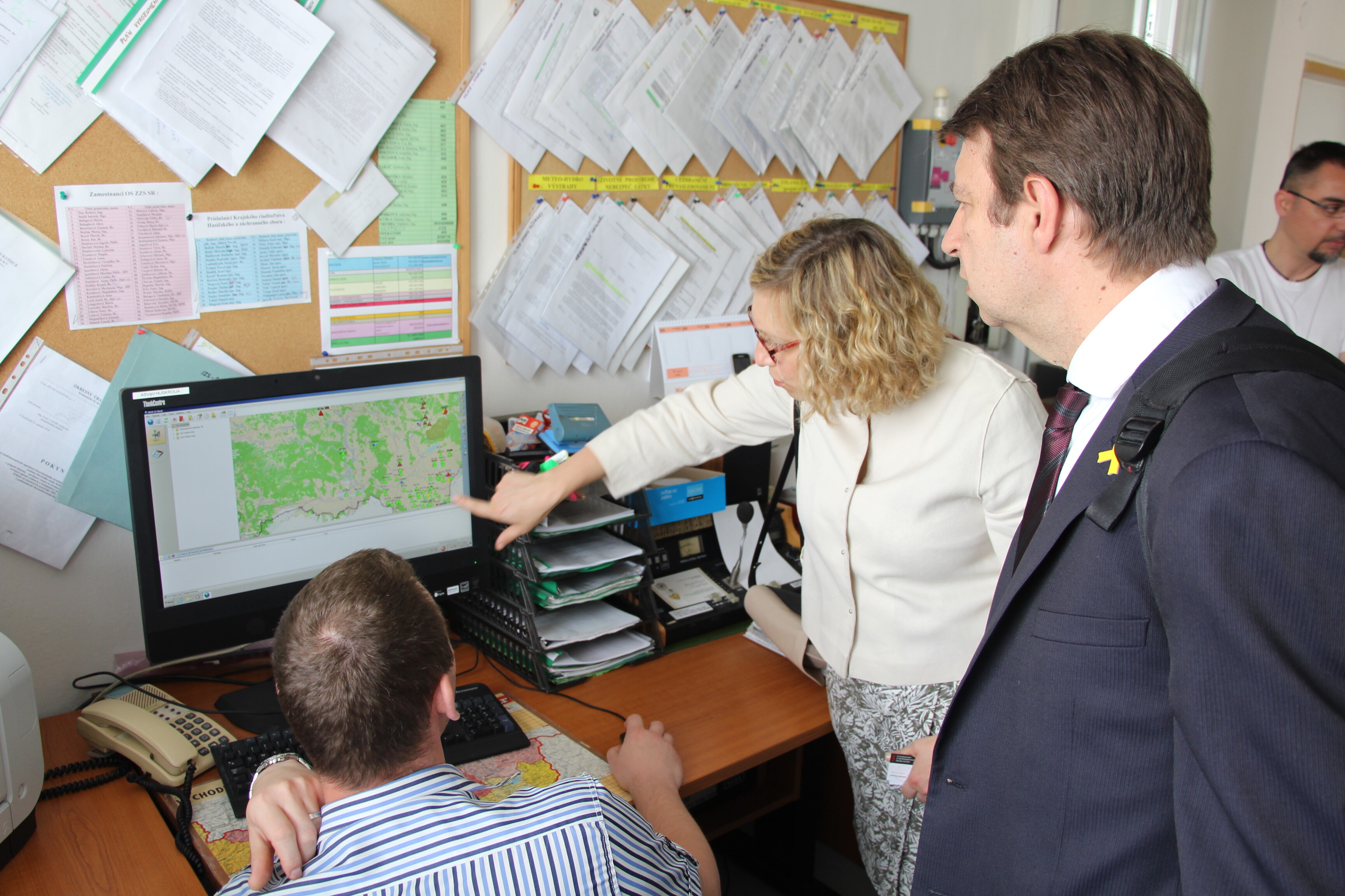 Commission visits Regional Operational and Crisis Centre in Košice financed by the Programme 